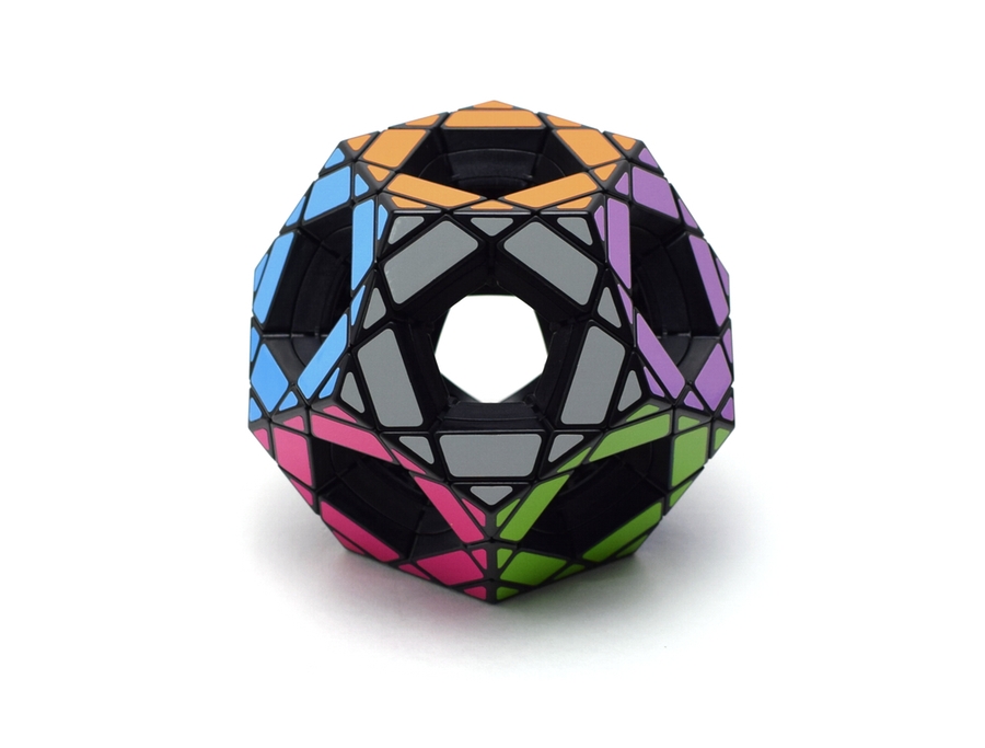 Pentultimate_tribox_back_face900